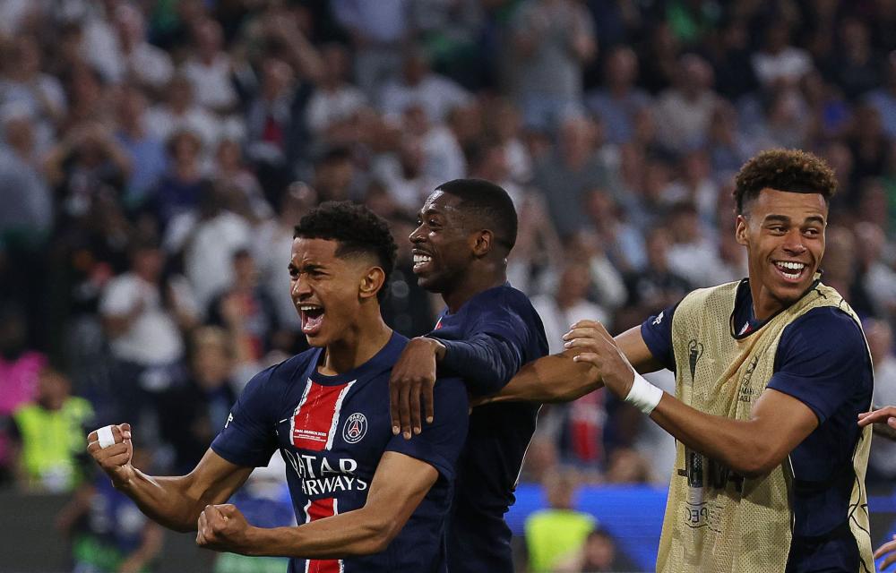 德天空：巴萨球探还没考察努萨，莱比锡明夏要价6000万欧起