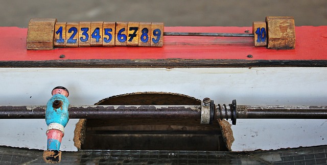 电讯报：曼联执意追求谢什科的做法显得有些奇怪