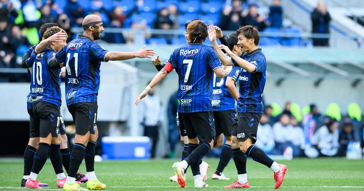 阿森纳发布战小蜜蜂赛前海报：因卡皮耶单人出镜