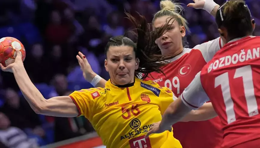 拉米罗：明天和10天后的比赛都是决赛，不会再有轮换